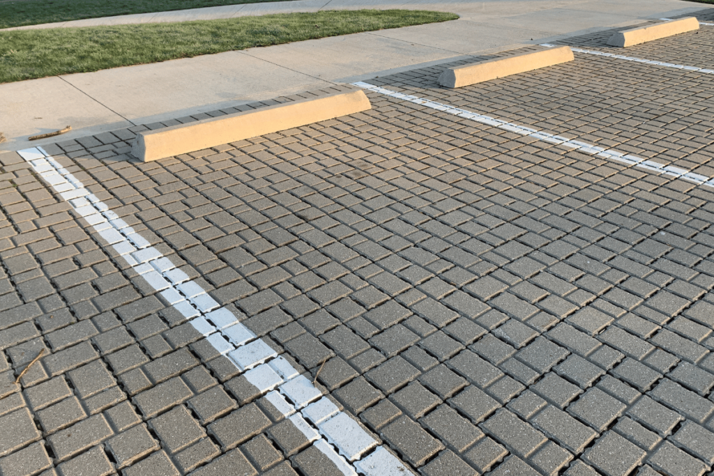 Concrete Bradenton Parking curbs